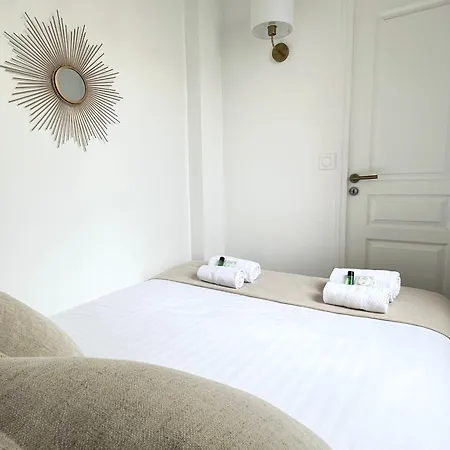 Central Paris Apartament Paryż
